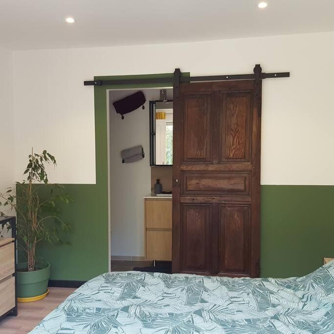 Appartement 2 Pieces Gravieres Exteriér fotografie